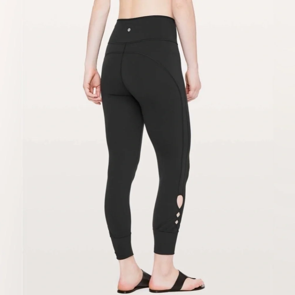 Lululemon Melodic Movement 7/8 Tight 25